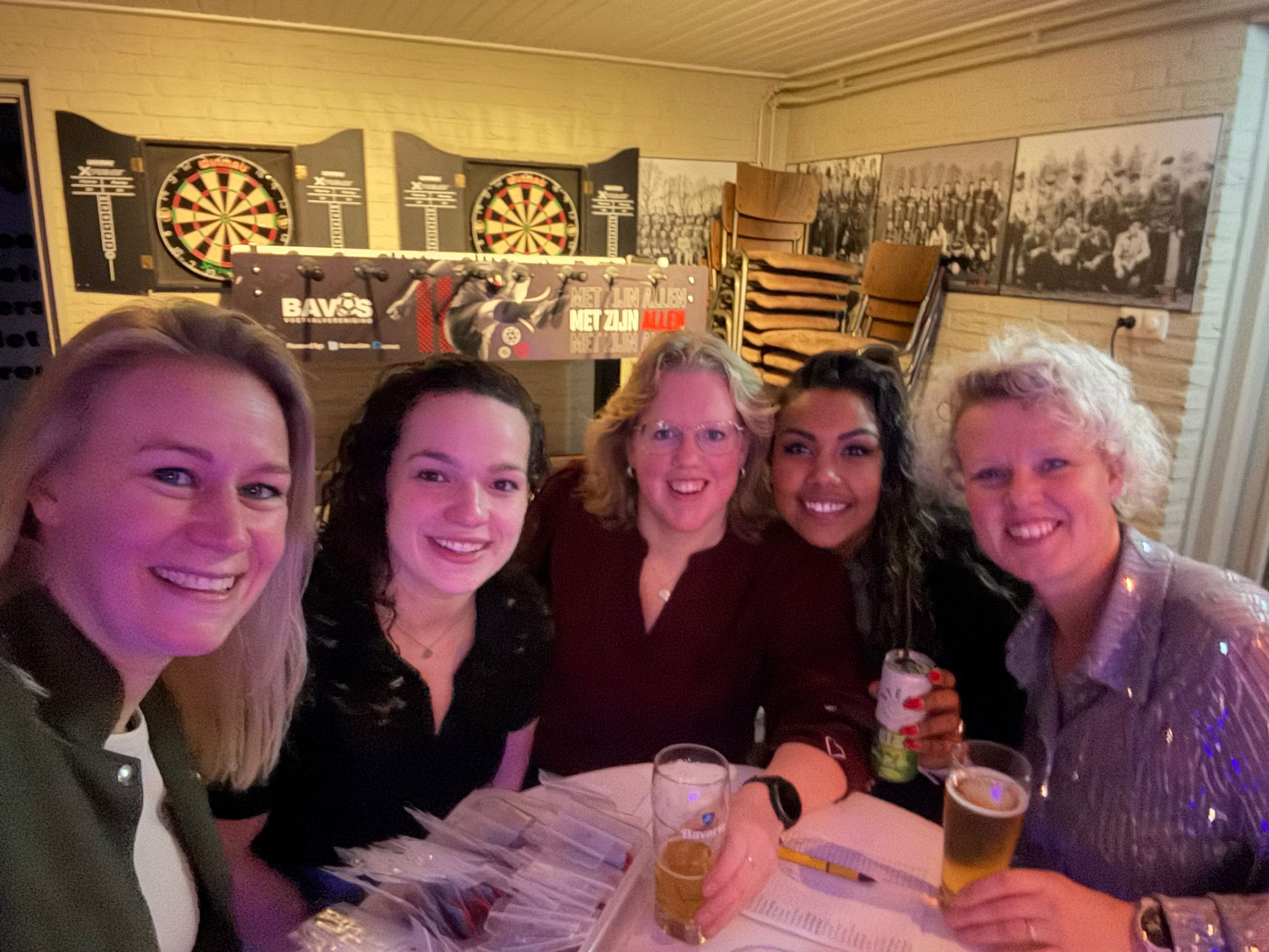 Reünie dames Bavos